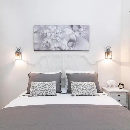 Allenby 36 Bauhaus Residence 5 Stars Tel Aviv Room photo