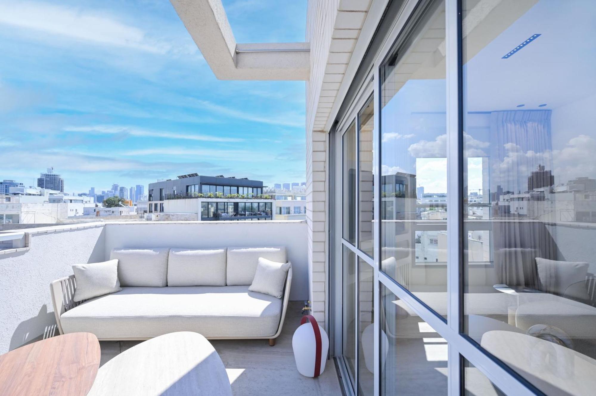 Allenby 36 Bauhaus 5 Stars